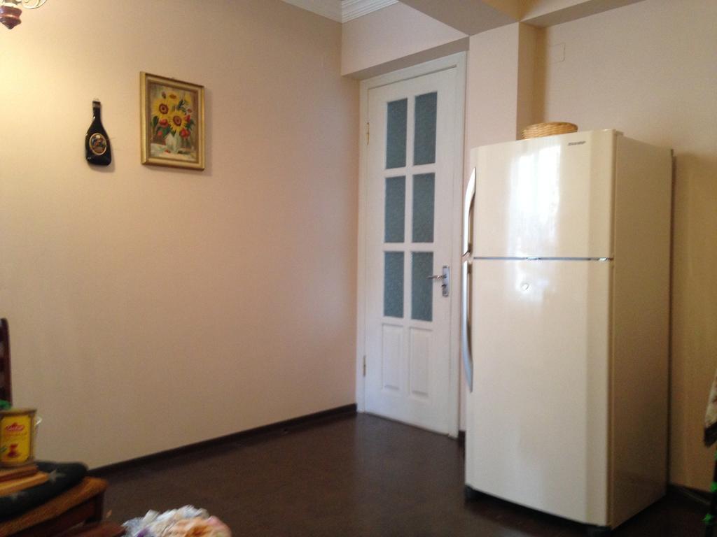 Cheap And Chic Apartment Batumi Exterior photo
